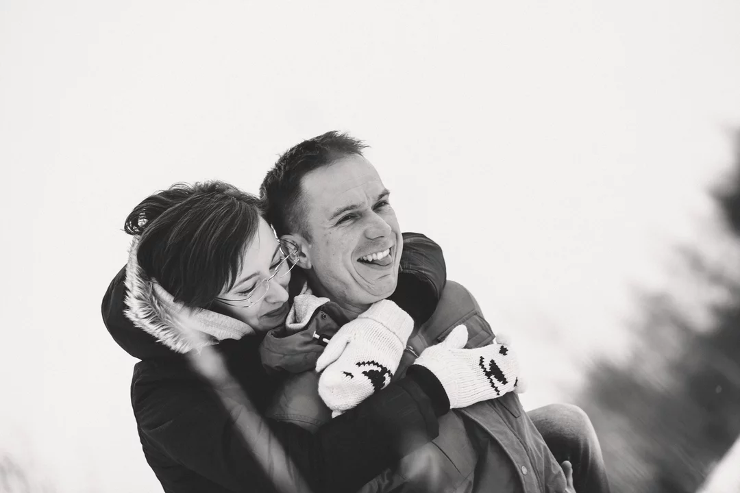 019 zimowa sesja narzeczenska waleriany puszcza marianska