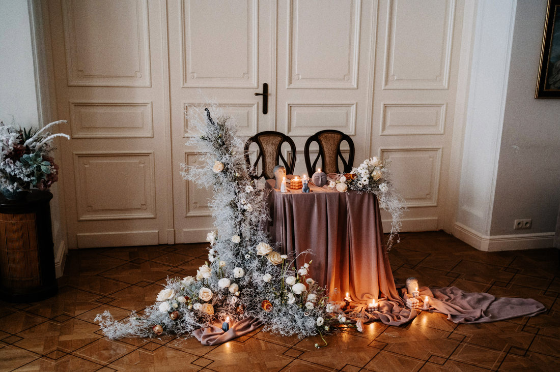 Sesja ślubna w Pałacu Zdunowo - Fotografia ślubna Mazowsze 004 podswiatlo eleganckie detale slubne Eleganckie detale ślubne w zabytkowych wnętrzach Pałacu Zdunowo