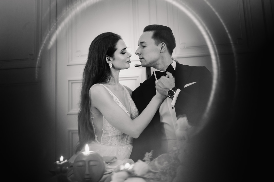 Sesja ślubna w Pałacu Zdunowo - Fotografia ślubna Mazowsze 013 podswiatlo palac zdunowo sesja zdjeciowa Pałac Zdunowo sesja zdjęciowa - gra światła i cienia w stylowych wnętrzach